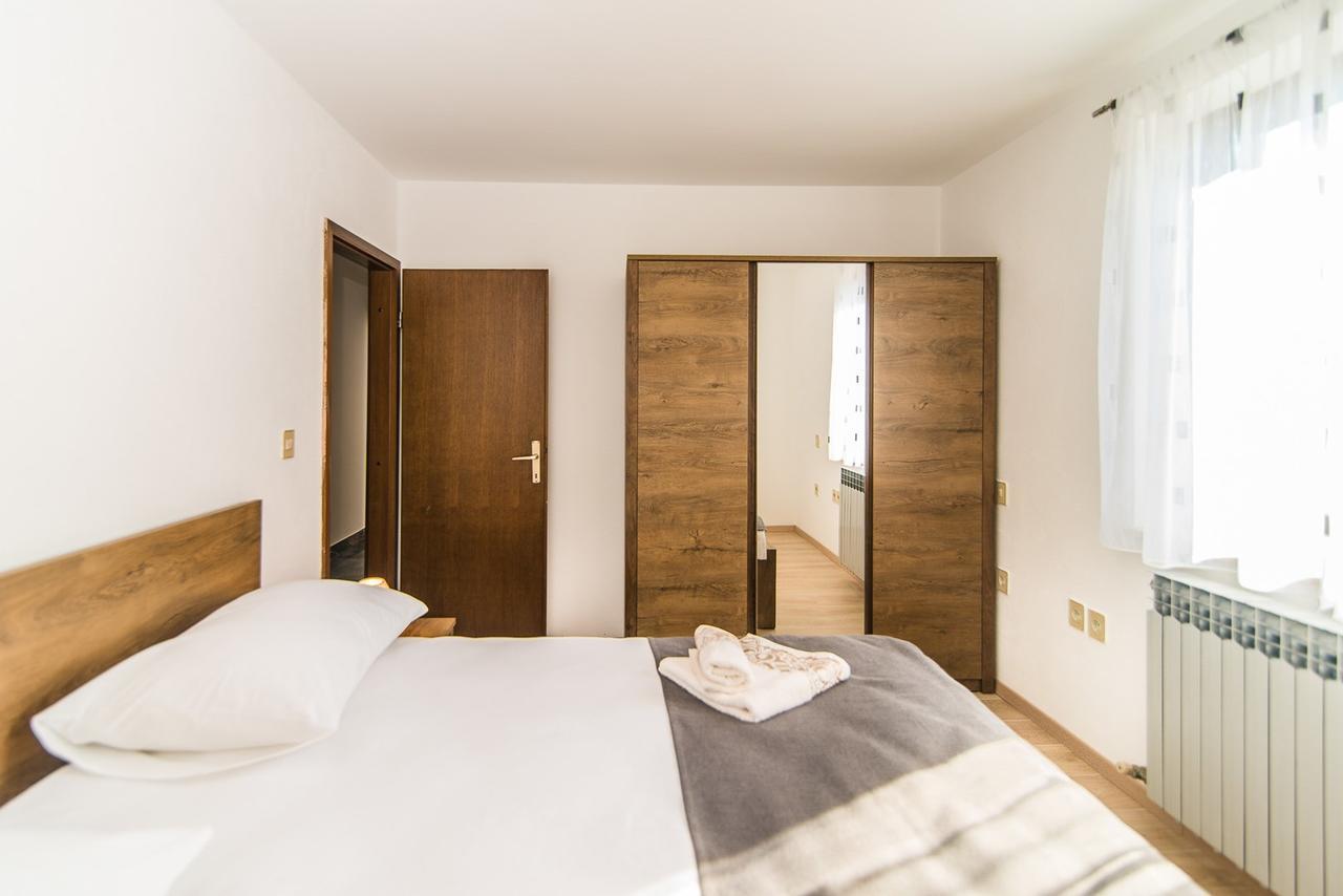 Apartments Dino Poreč Zewnętrze zdjęcie