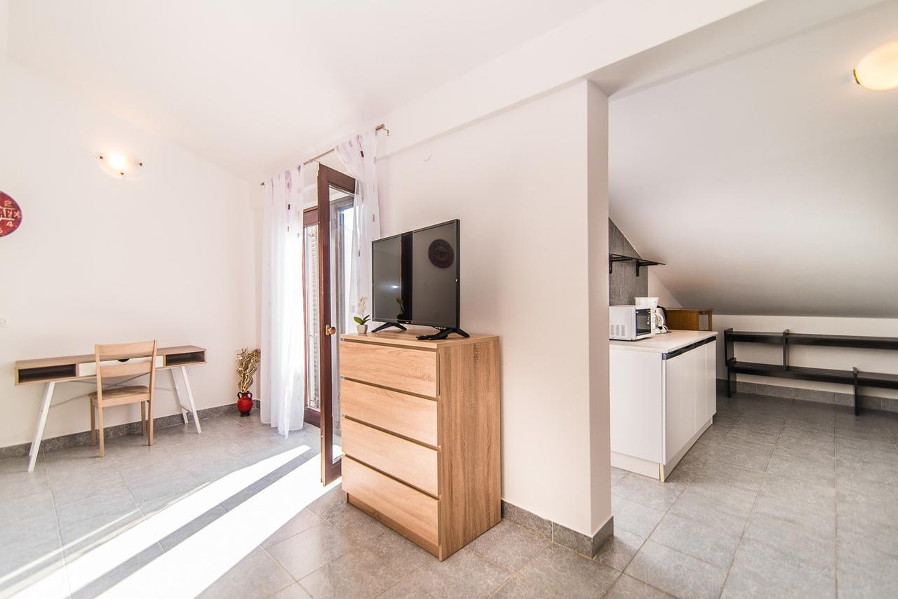 Apartments Dino Poreč Zewnętrze zdjęcie