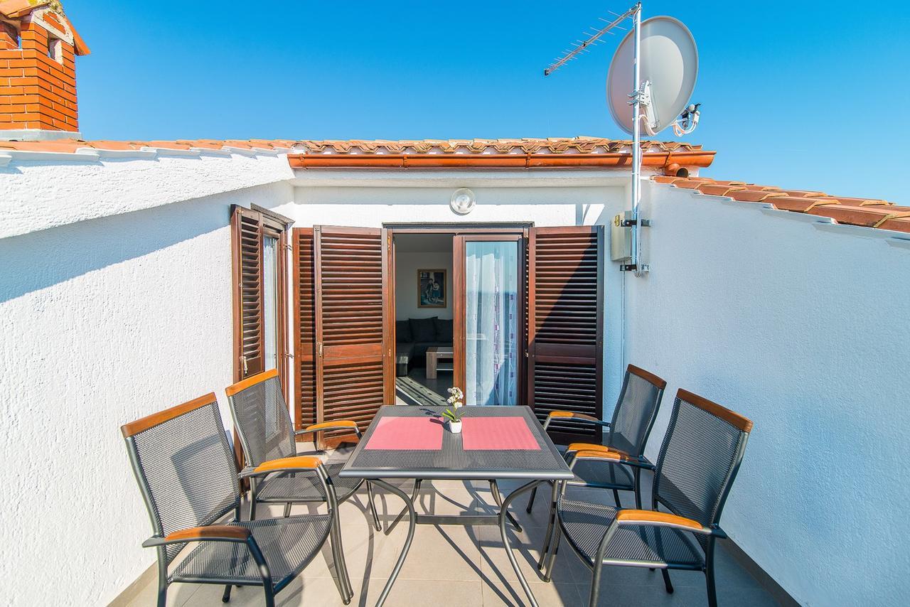 Apartments Dino Poreč Zewnętrze zdjęcie