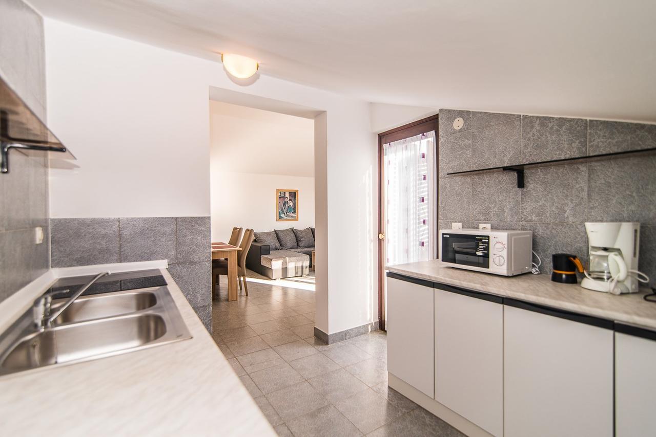 Apartments Dino Poreč Zewnętrze zdjęcie