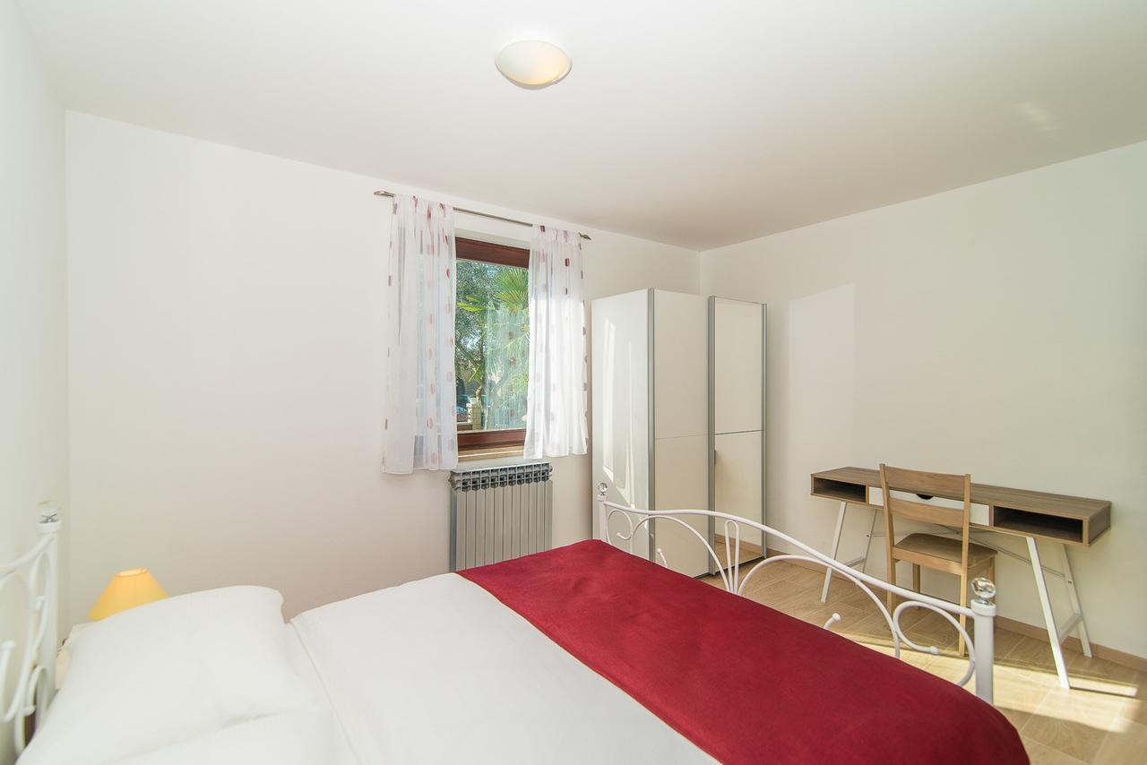Apartments Dino Poreč Zewnętrze zdjęcie