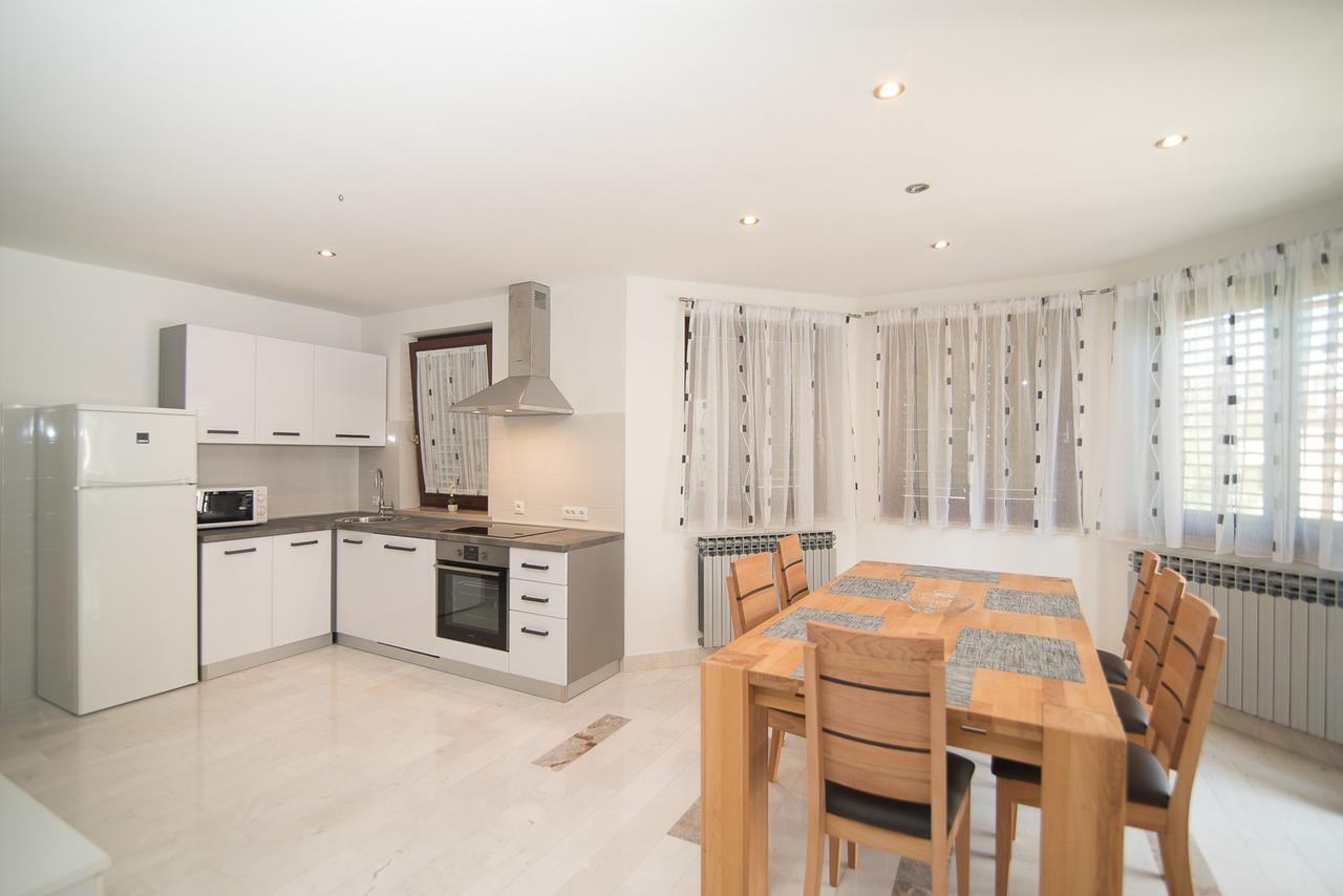 Apartments Dino Poreč Zewnętrze zdjęcie